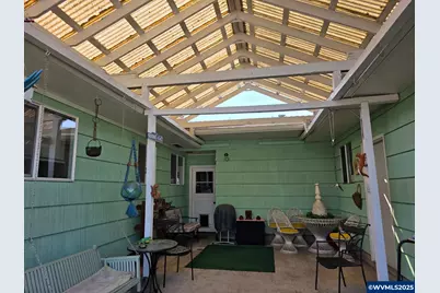 1545 Hill St SE, Albany, OR 97322 - Photo 17