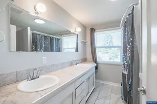 151 Cleveland St, Lebanon, OR 97355 - Photo 29