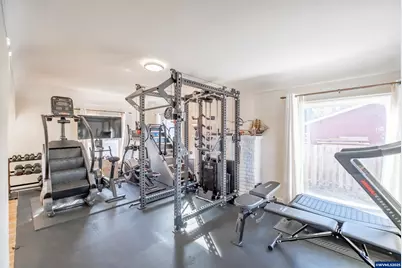 151 Cleveland St, Lebanon, OR 97355 - Photo 9