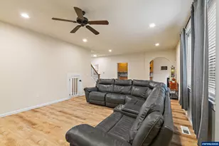 19537 Morrie Dr, Oregon City, OR 97045 - Photo 11