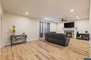 19537 Morrie Dr, Oregon City, OR 97045 - Photo 9