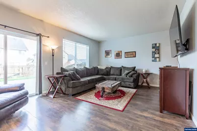 317 W Jadon Dr, Lebanon, OR 97355 - Photo 13