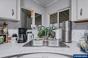 5422 Portland #123 Rd NE, Salem, OR 97305 - Photo 13