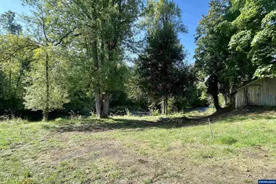 1306 S Water St, Silverton, OR 97381 - Photo 7