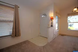 4252 Lemon St NE, Salem, OR 97305 - Photo 3