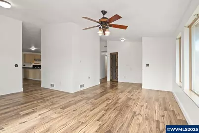 7343 D St, Rickreall, OR 97371 - Photo 5