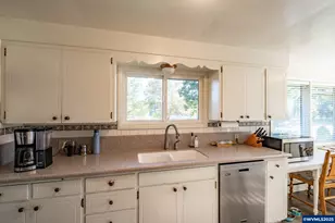 865 Lebanite Dr, Lebanon, OR 97355 - Photo 11