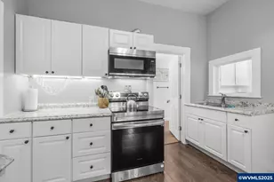 319 18th St SE, Salem, OR 97301 - Photo 9