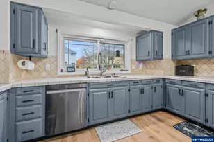 443 Suncrest Ave NW, Salem, OR 97304 - Photo 17