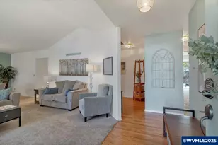 355 Jacobson S Ct, Monmouth, OR 97361 - Photo 5