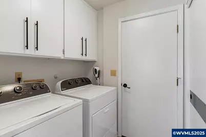 355 Jacobson S Ct, Monmouth, OR 97361 - Photo 31