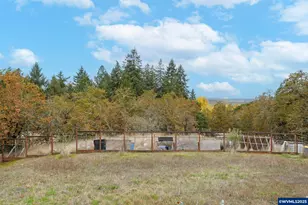 33781 Mt Tom Dr, Harrisburg, OR 97446 - Photo 37