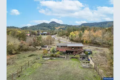 33781 Mount Tom Dr, Harrisburg, OR 97446 - Photo 49