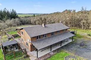 33781 Mt Tom Dr, Harrisburg, OR 97446 - Photo 3