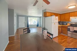 211 30th (&amp 213) Pl, Albany, OR 97322 - Photo 9