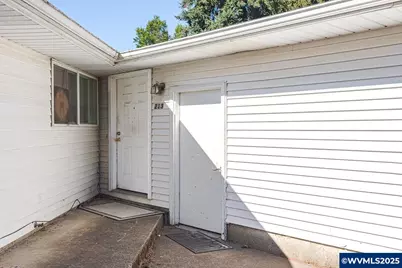 211 30th (&amp; 213) Pl, Albany, OR 97322 - Photo 3