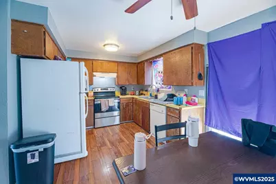 211 30th (&amp; 213) Pl, Albany, OR 97322 - Photo 7
