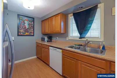 2000 SE Thurston (&amp; 2006) St, Albany, OR 97322 - Photo 7