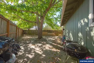 2000 SE Thurston (&amp 2006) St, Albany, OR 97322 - Photo 27