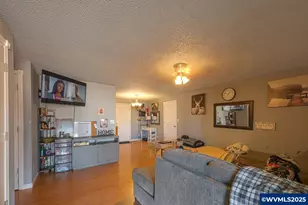 2000 SE Thurston (&amp 2006) St, Albany, OR 97322 - Photo 3