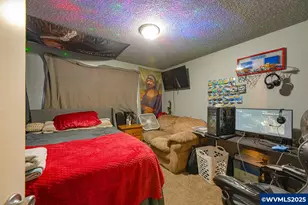 2000 SE Thurston (&amp 2006) St, Albany, OR 97322 - Photo 13