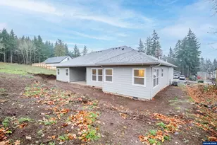 1492 Strawberry Ridge Dr, Sweet Home, OR 97386 - Photo 35