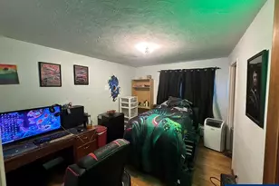 4220 Sunnyview Rd NE, Salem, OR 97305 - Photo 17