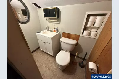 4220 Sunnyview Rd NE, Salem, OR 97305 - Photo 23