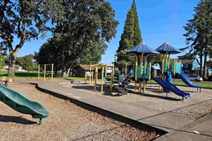 1040 6th Av SE, Albany, OR 97321 - Photo 45