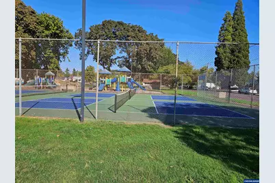 1040 6th Av SE, Albany, OR 97321 - Photo 47