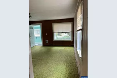 645 East Thornton Lake Dr NW, Albany, OR 97321 - Photo 5