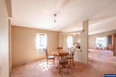 1933 SE Gregory Dr, Dallas, OR 97338 - Photo 31