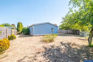 1933 SE Gregory Dr, Dallas, OR 97338 - Photo 7