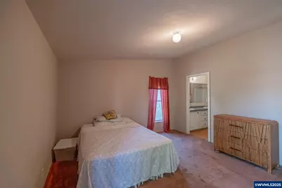 1933 SE Gregory Dr, Dallas, OR 97338 - Photo 47