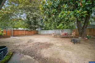 1075 Vista Ave SE, Salem, OR 97302 - Photo 31