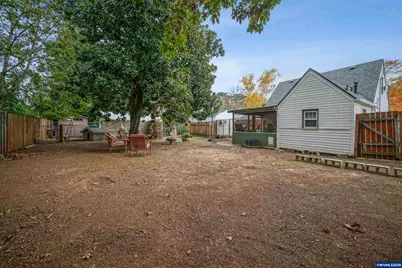 1075 Vista Av SE, Salem, OR 97302 - Photo 33