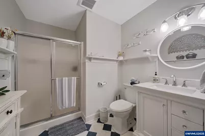 424 SW Cliff St, Depoe Bay, OR 97341 - Photo 9