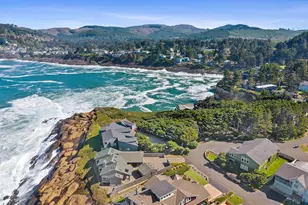 424 SW Cliff St, Depoe Bay, OR 97341 - Photo 41