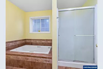 390 Holder Ln SE, Salem, OR 97306 - Photo 29