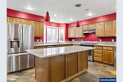 390 Holder Ln SE, Salem, OR 97306 - Photo 13