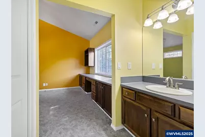 390 Holder Ln SE, Salem, OR 97306 - Photo 35