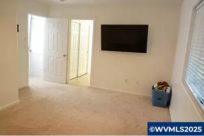 1361 Marigold Dr, Independence, OR 97351 - Photo 5