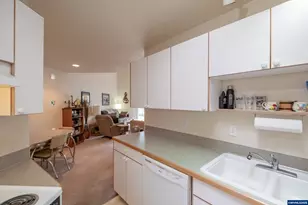 6101 Woodside (-1380 Jonmart Av Se) Dr SE, Salem, OR 97306 - Photo 9