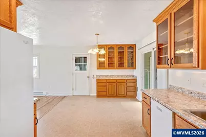 10090 Hoffman Rd, Monmouth, OR 97361 - Photo 13