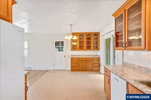 10090 Hoffman Rd, Monmouth, OR 97361 - Photo 13