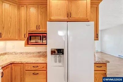 10090 Hoffman Rd, Monmouth, OR 97361 - Photo 11