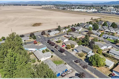 914 James St, Independence, OR 97351 - Photo 45