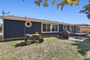 914 James St, Independence, OR 97351 - Photo 39