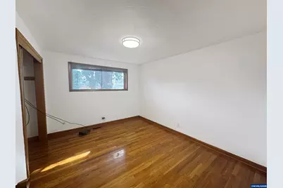 675 Johnson St NE, Salem, OR 97305 - Photo 9