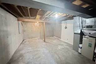 675 Johnson St NE, Salem, OR 97305 - Photo 17